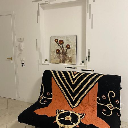 Ampio Appartamento In Posizione Strategica Rimini Buitenkant foto